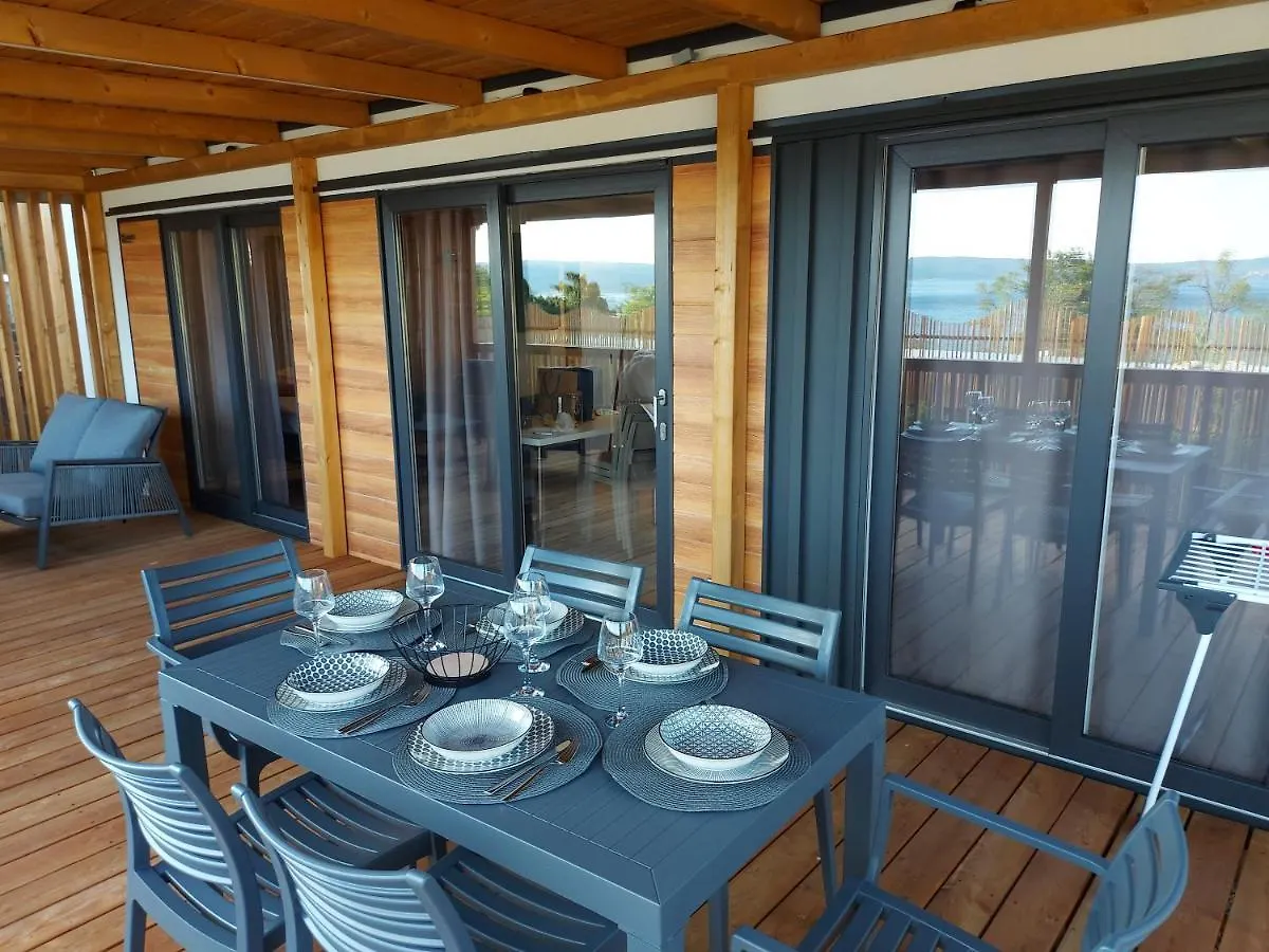 مكان تخييم Mobile Home Luna سيلتسي كرواتيا