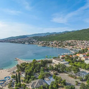 Hotel Slaven, Selce